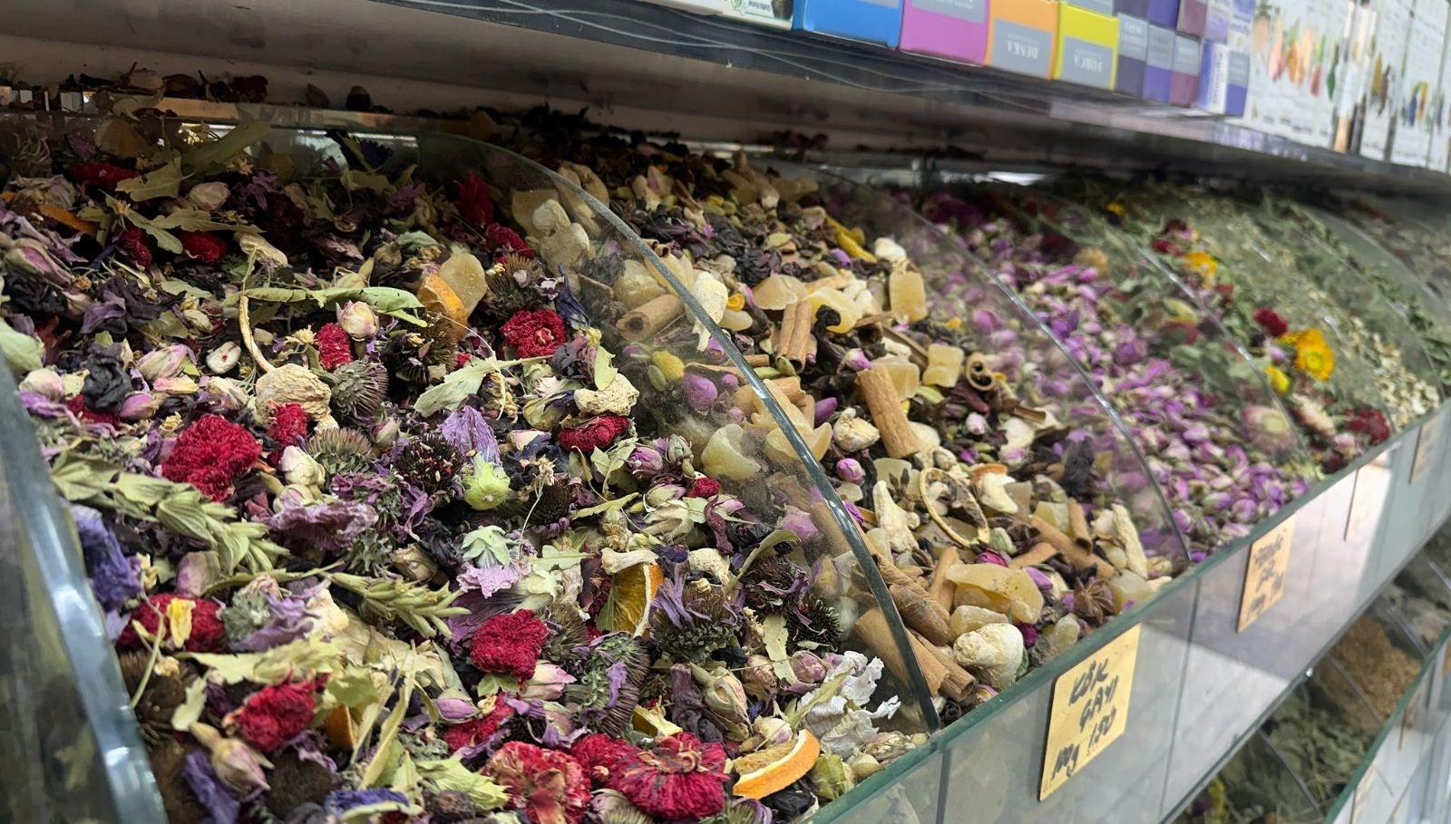 Bahar Alerjisine Karşı Doğanın İki Mucizevi Dokunuşu: Hem Ferahlatıcı Hem de Rahatlatıcı 71 bahar alerjisinin 2 dogal tahlili geniz acici tesiri var TU7iyQB9