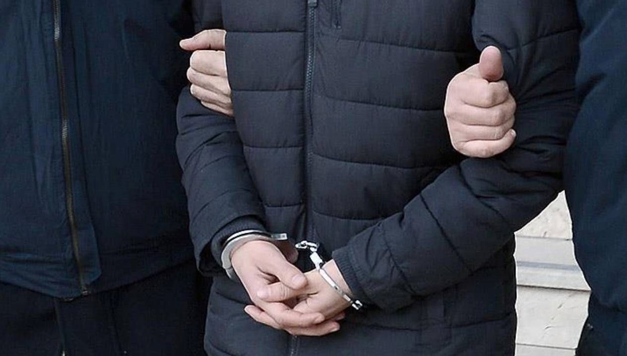 Bakan Yerlikaya: 27 ilde siber kabahat operasyonlarında 118 kuşkulu tutuklandı 71 bakan yerlikaya 27 ilde siber kabahat operasyonlarinda 118 kuskulu tutuklandi lUzOCAkw