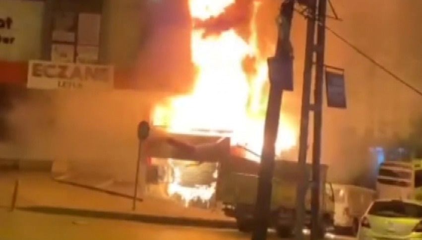 basaksehirde is merkezinde yangin