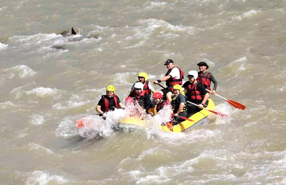bayburtta birinci rafting sampiyonasi nwEFdOfg