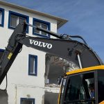 bodrumda hazine yerindeki kacak villa ve depolar yikildi 6gtSxq3r