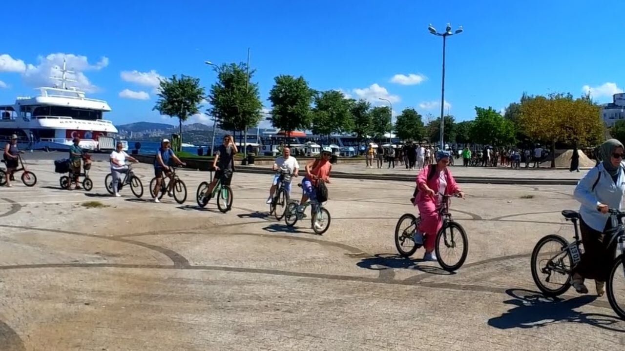 buyukada ulasim sorununa bisikletli cozum bisiklet treni ilk seferine cikiyor 66Ot6ph5