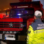 cakar lamba kullanan kamyon soforune 138 bin lira ceza kesildi VIqbOeLw