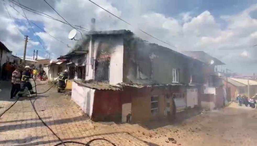 canakkalede mesken yangini Z7iQvCyM