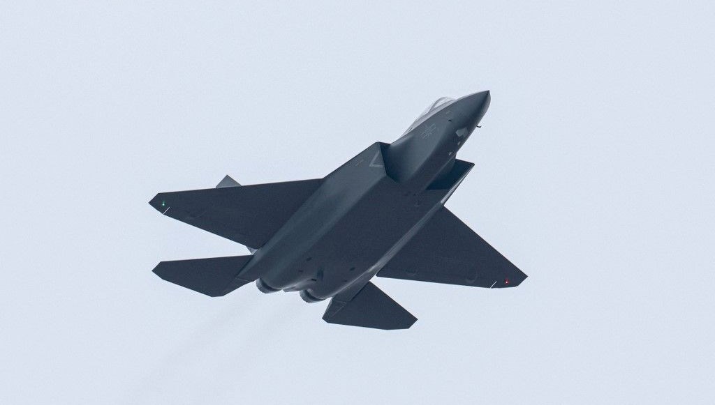 Çin de yarışa dahil: Altıncı kuşak savaş uçağı görüntülendi! 71 cin de yarisa dahil altinci kusak savas ucagigoruntulendi uj9GOFeY