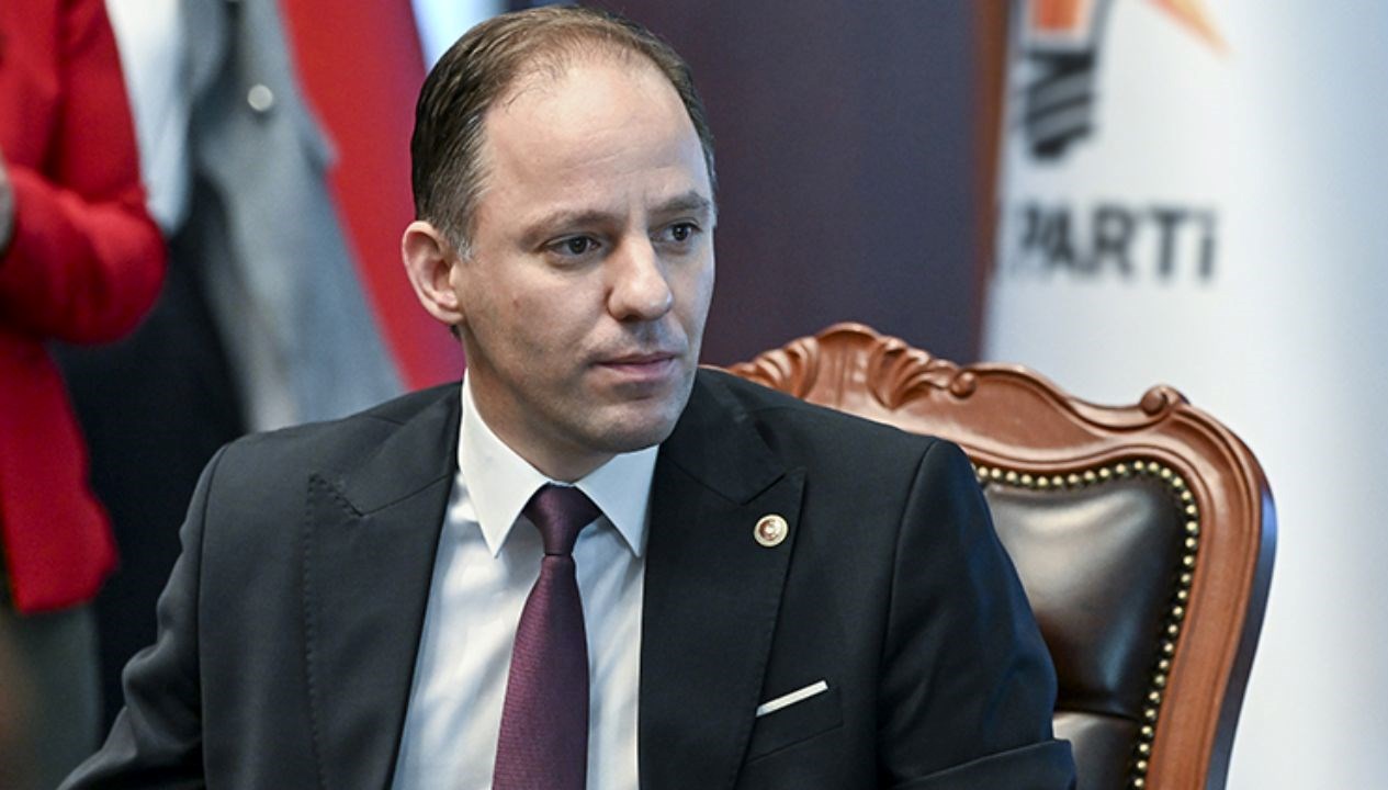 deniz yavuzyilmaz kimdir chp parti meclisi uyesi olan deniz yavuzyilmazin hayati Aqbv7SNL