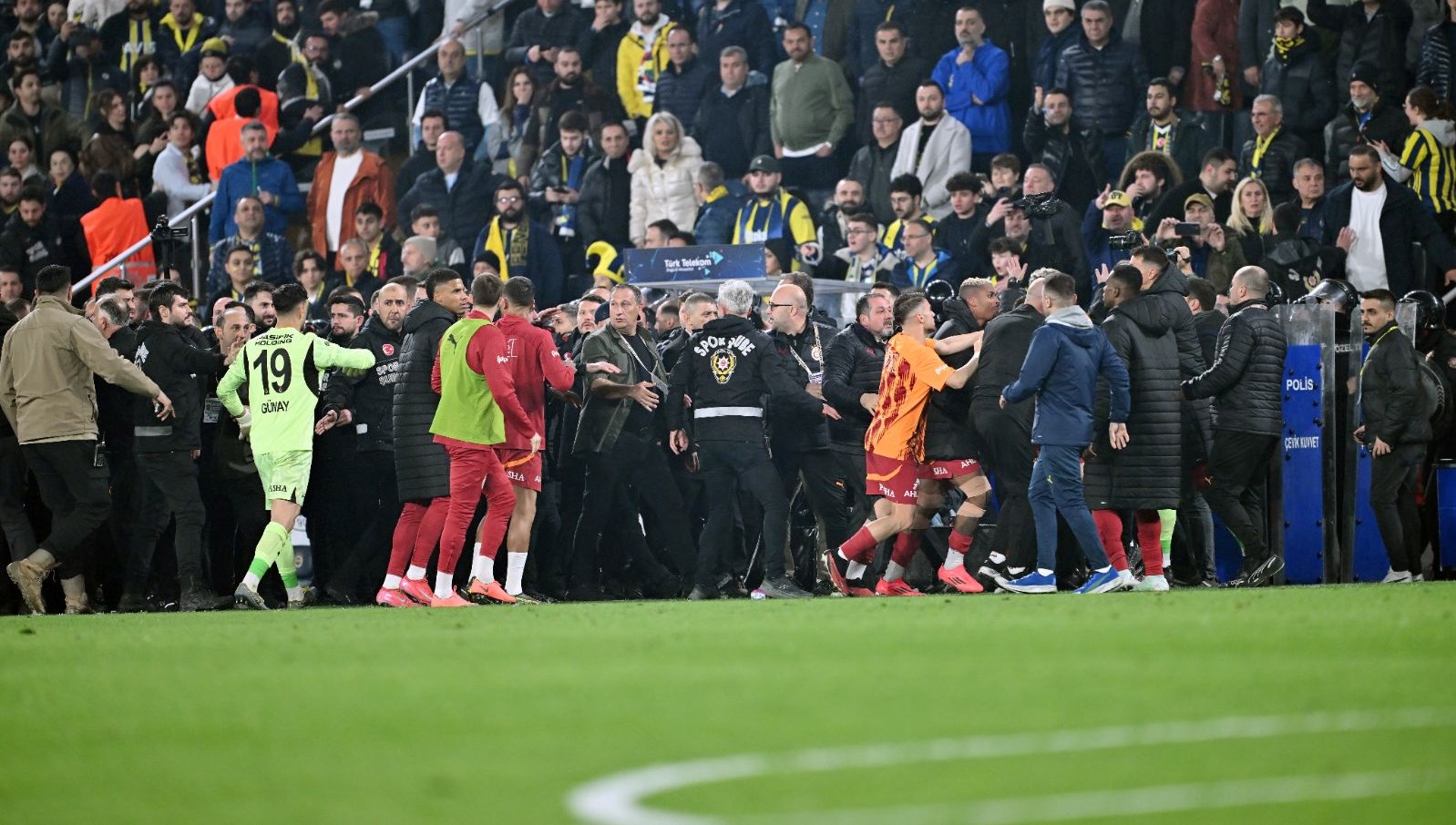 derbide taskinlik yapan 43 kisi hakkinda surec baslatildi