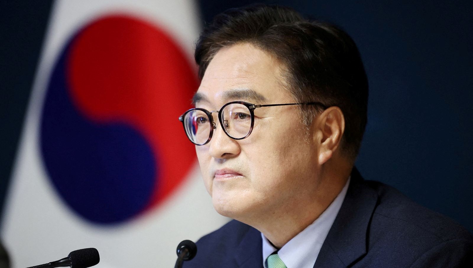 devlet liderinin azledigi guney korede anayasa degisikligicagrisi fUSJaEWH