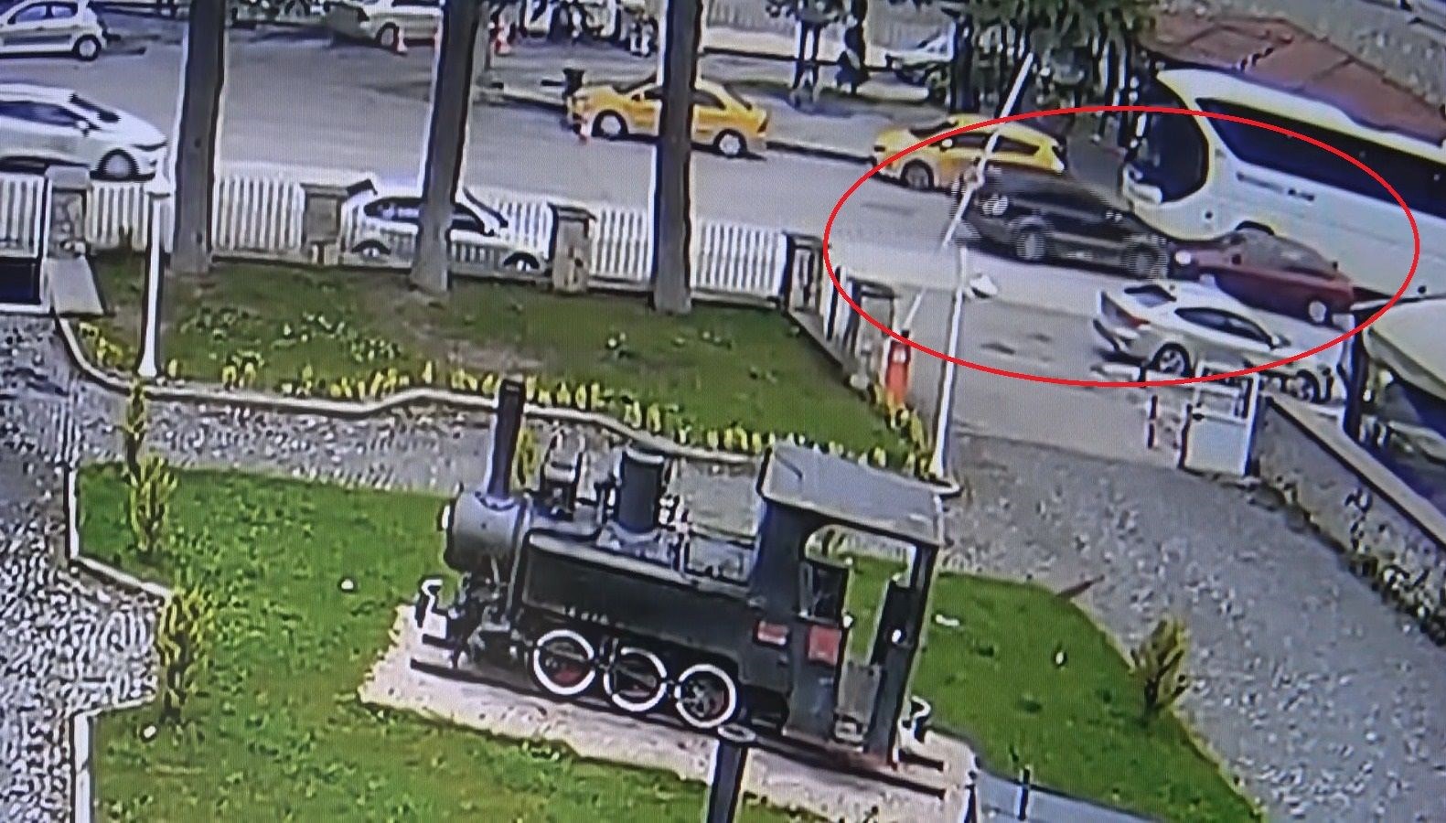 Direksiyon başında kalp krizi sonrası feci kaza 71 direksiyon basinda kalp krizi sonrasi feci kaza cILf8U43