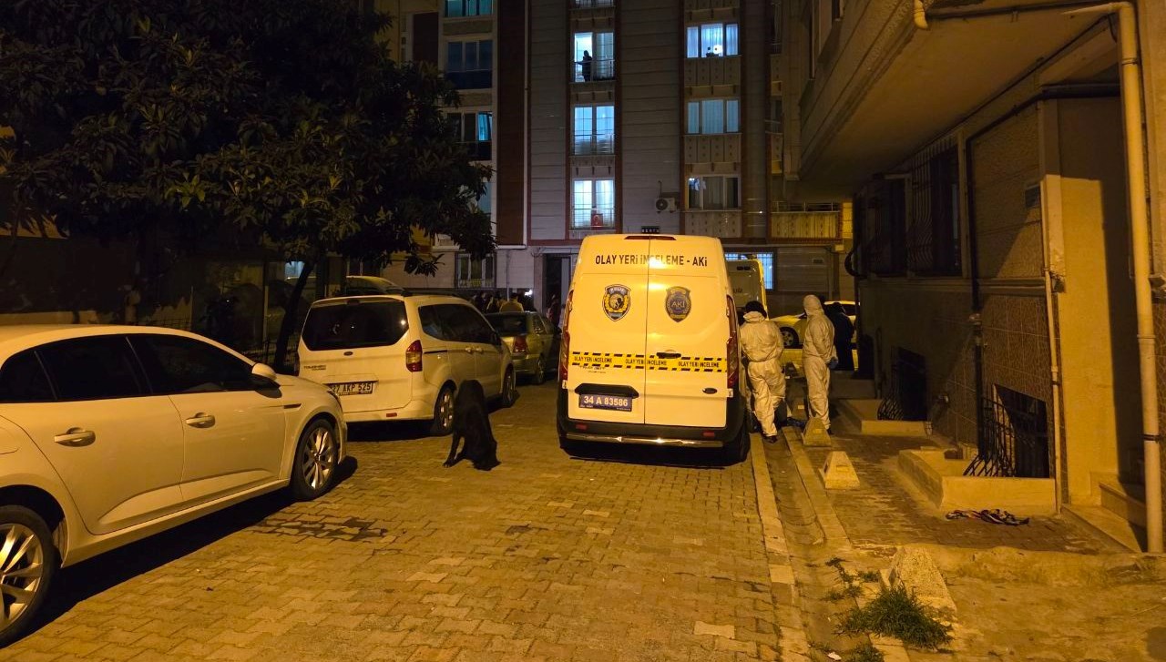 esenyurtta dehset kiz arkadasini bicakladi annesini oldurdu 5scz47kE