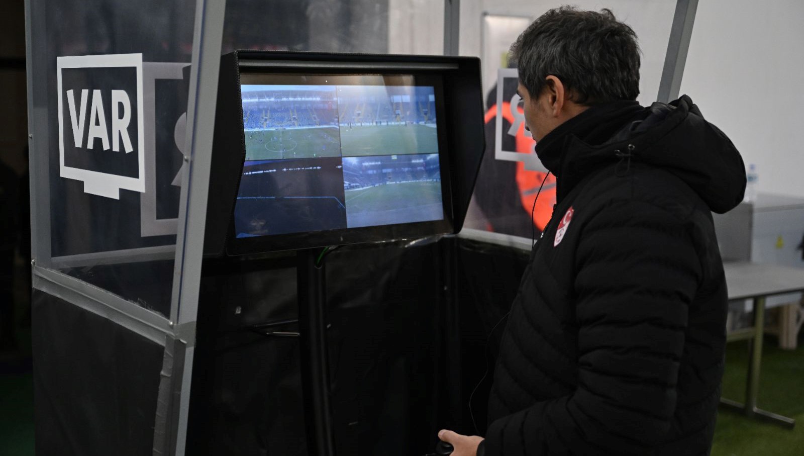 Fenerbahçe-Galatasaray Derbisi: VAR Hakemi Belirlendi 71 fenerbahce galatasaray macinin var hakemi muhakkak oldu 2DBdKBfp