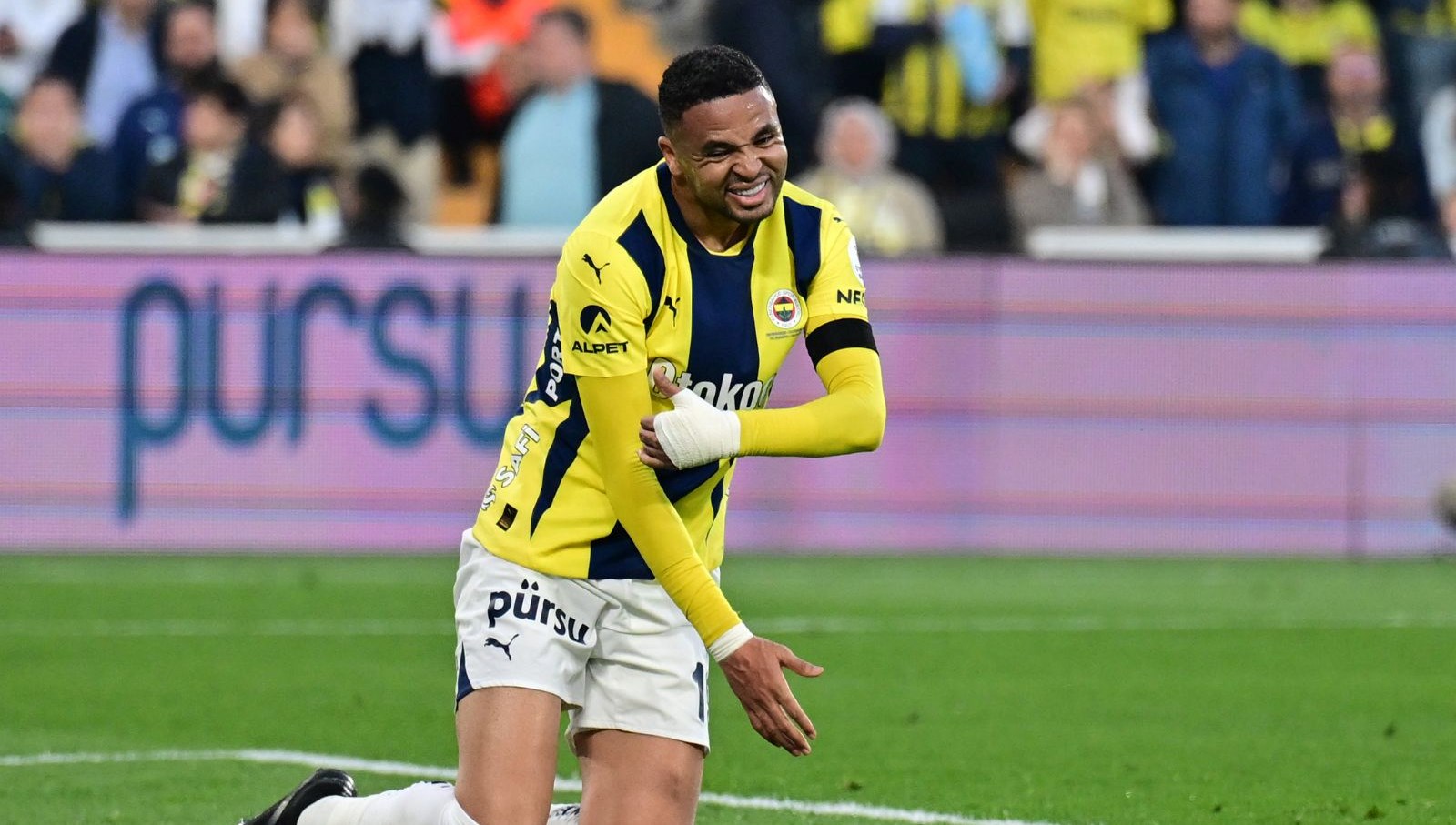 fenerbahce galatasarayin 5 puan gerisine dustu Z2PNSMLg