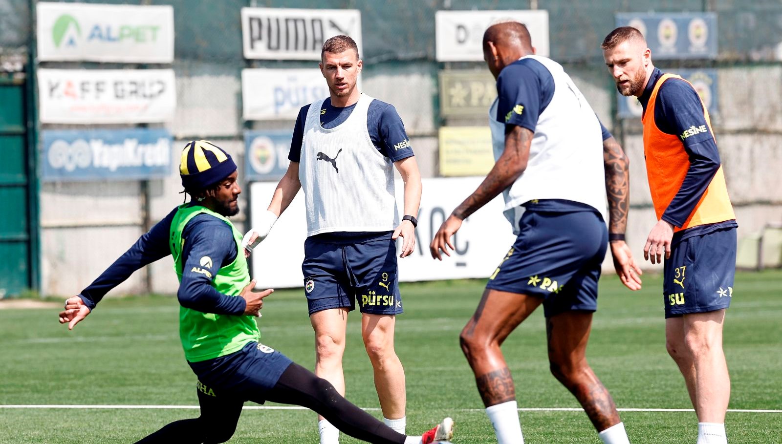 Fenerbahçe, Kayserispor hazırlıklarını tamamladı 71 fenerbahce kayserispor hazirliklarini tamamladi WUNU8J9F