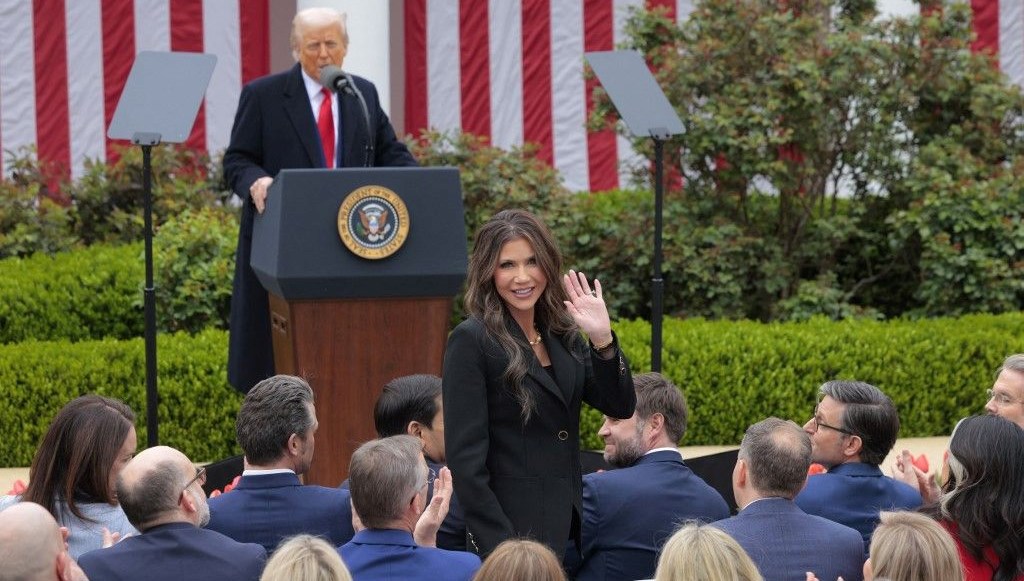 fenomen bakanulkeyi karistirdi