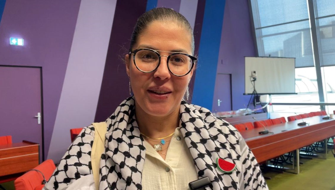 fransiz sihhat calisanlari aclik grevinde filistin icin adalet DkvNMqK2