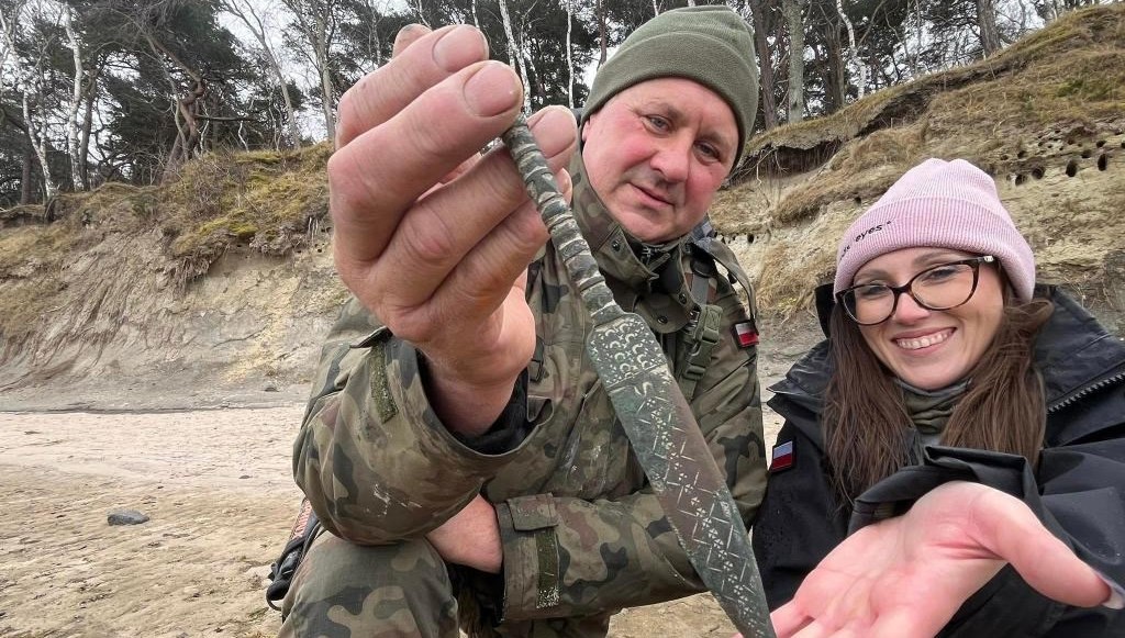 Geçmişin sırları plajdan çıktı: 2 bin 500 yıllık hançer talih yapıtı bulundu 71 gecmisin sirlari plajdan cikti 2 bin 500 yillik hancer talih yapiti bulundu HBD6viRZ