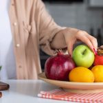 genc bayan 20 yildir bu tehlikeyle yasiyor sayet 1 lokma meyve yerse olebilir m8FRt6d7