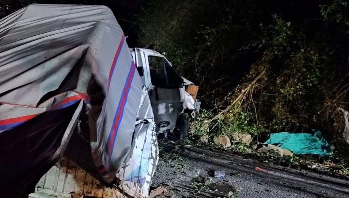 Giresun'da Kan Donduran Kaza: Bir Can Kaybı, Bir Yaralı 71 giresunda feci kaza bir meyyit bir yarali uP3HltDw