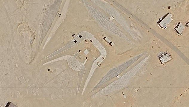 google haritalar goruntuledi giza piramidi yakinlarinda gizemli bolge YGR9RCMh