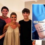 gulben ergenden manali dovme KBCOTx6N