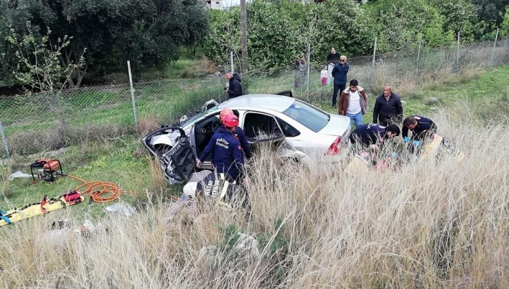 hatayda arabalar carpisti 1 meyyit QXEeLpfa