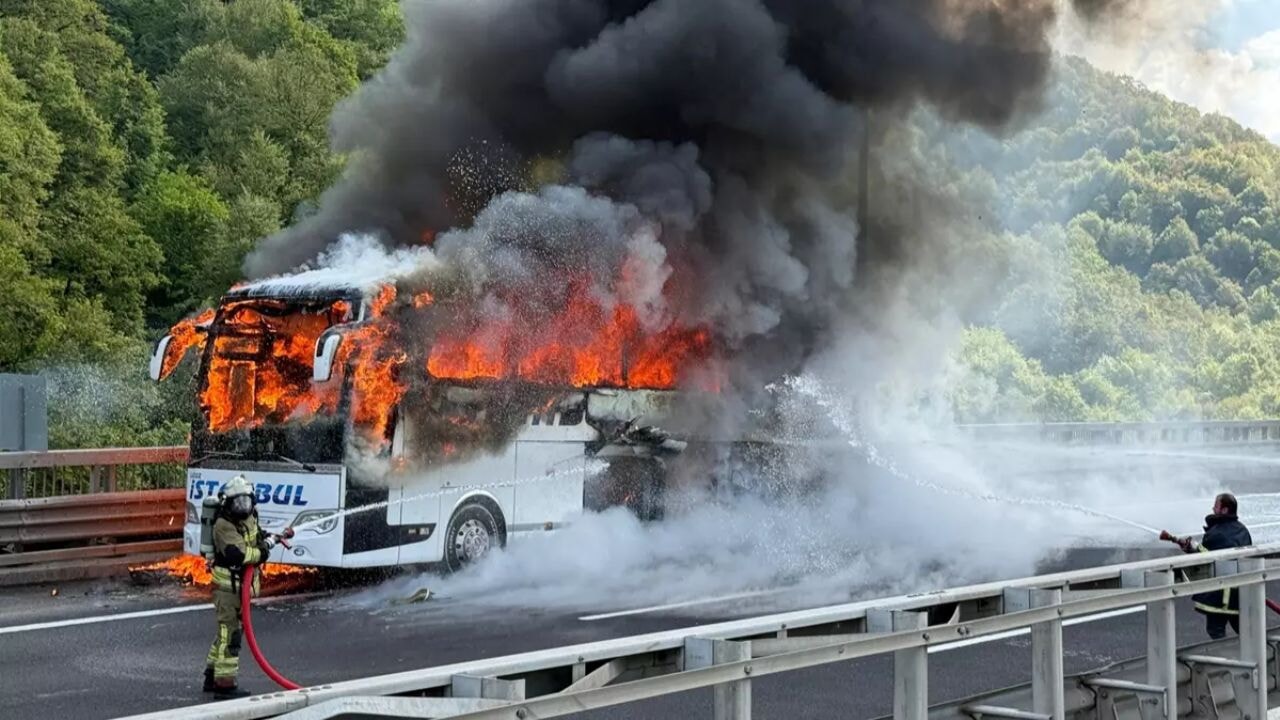 hataydan istanbula giden otobuste yangin QHwzSctP