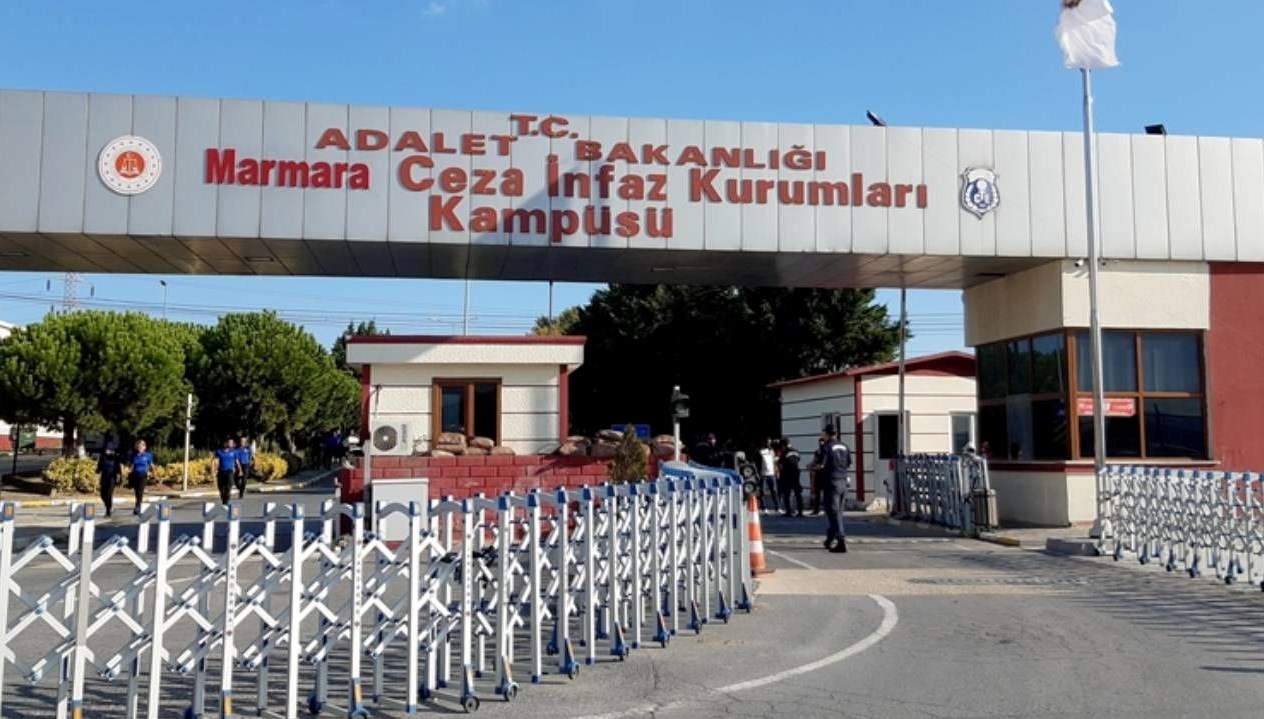 İBB soruşturması: Tutuklanan kimi şahıslar farklı cezaevlerine sevk edildi 71 ibb sorusturmasi tutuklanan kimi sahislar farkli cezaevlerine sevk edildi LumNVsmT
