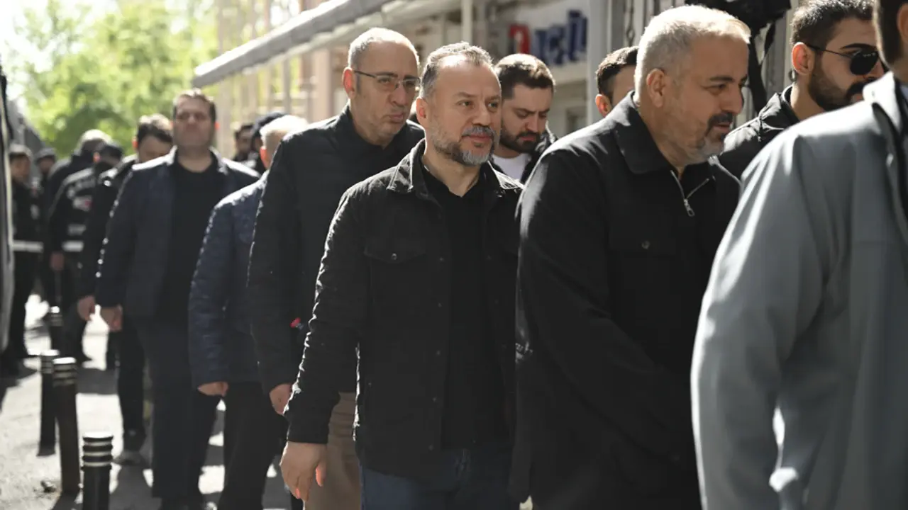 ibb sorusturmasinda flas gelisme tutuklananlar arasinda kimler var ky5BQ3gq