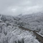 iki mevsim bir ortada nisan ayinda kar yagdi jv9JnDKh