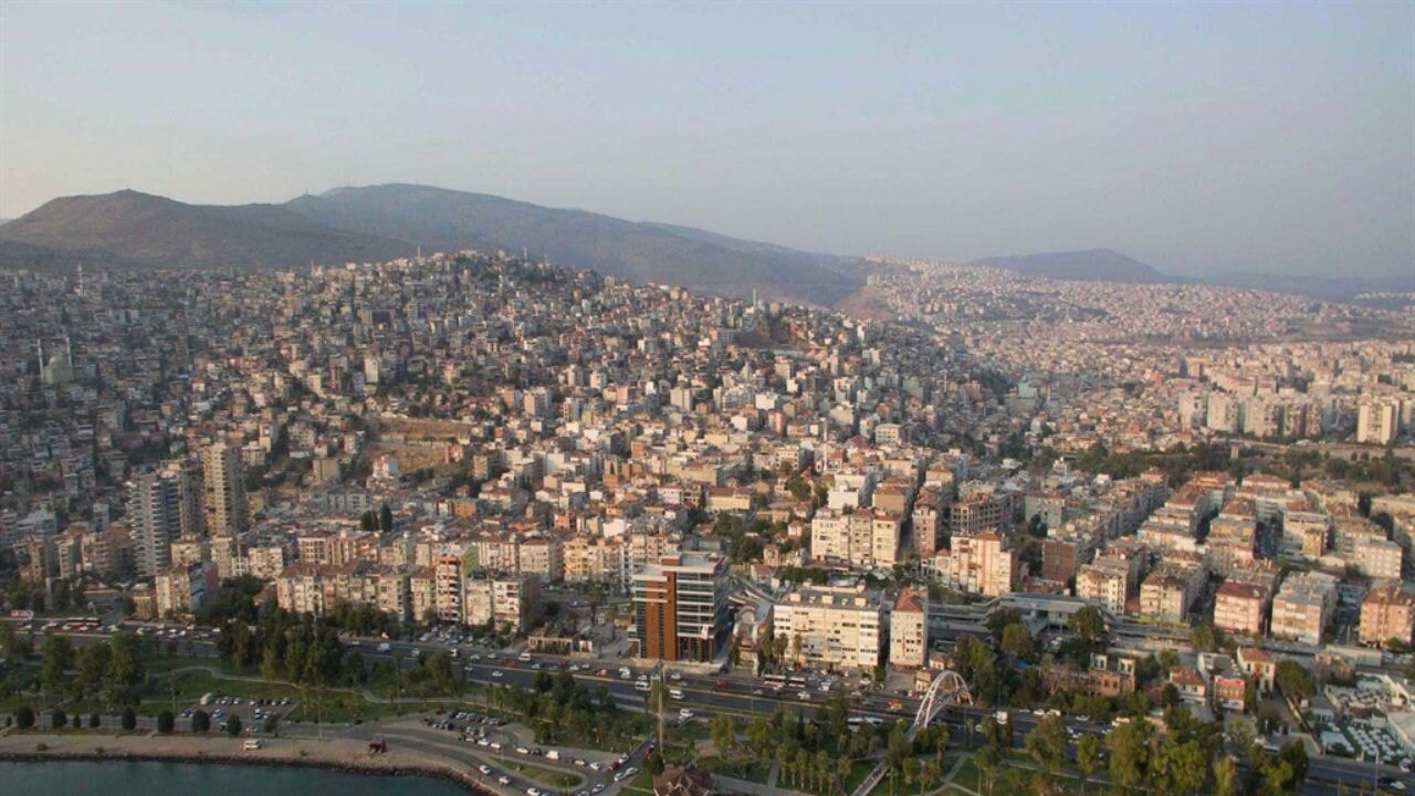 istanbul depremi sonrasi izmir uyarildi bes ilce risk bolgesi ytJJeqj8