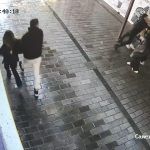 istanbulda sokak ortasinda bayana siddet bekci saldirgani vurdu 46JaCuWN