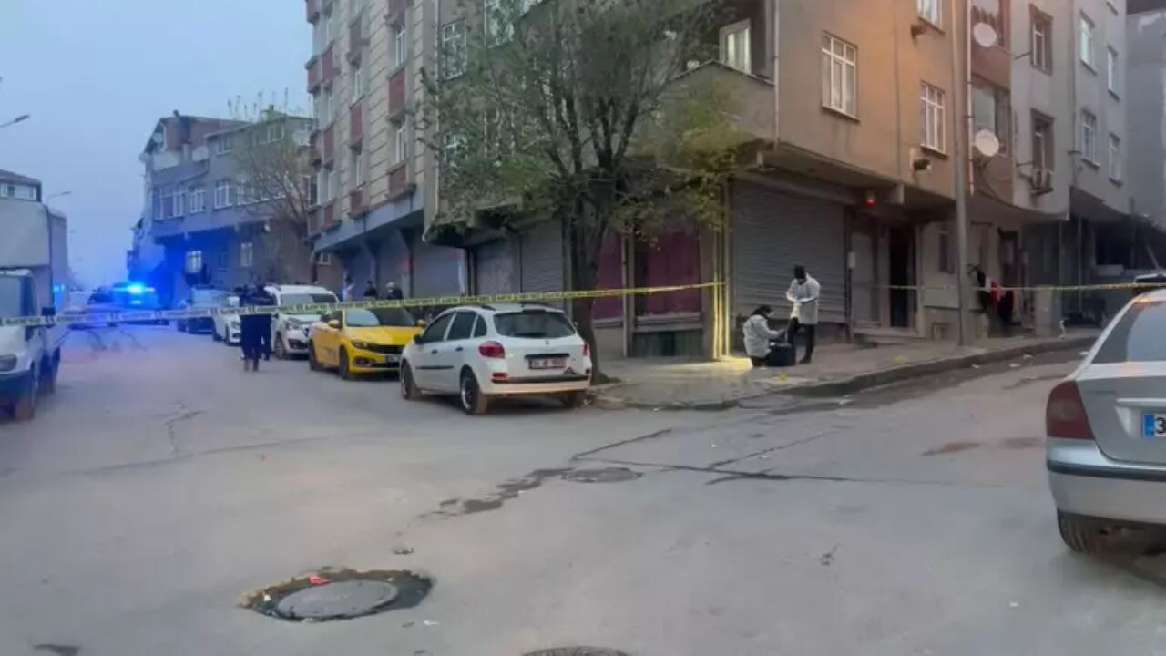 istanbulda sokak ortasinda catisma 7FsnFj15