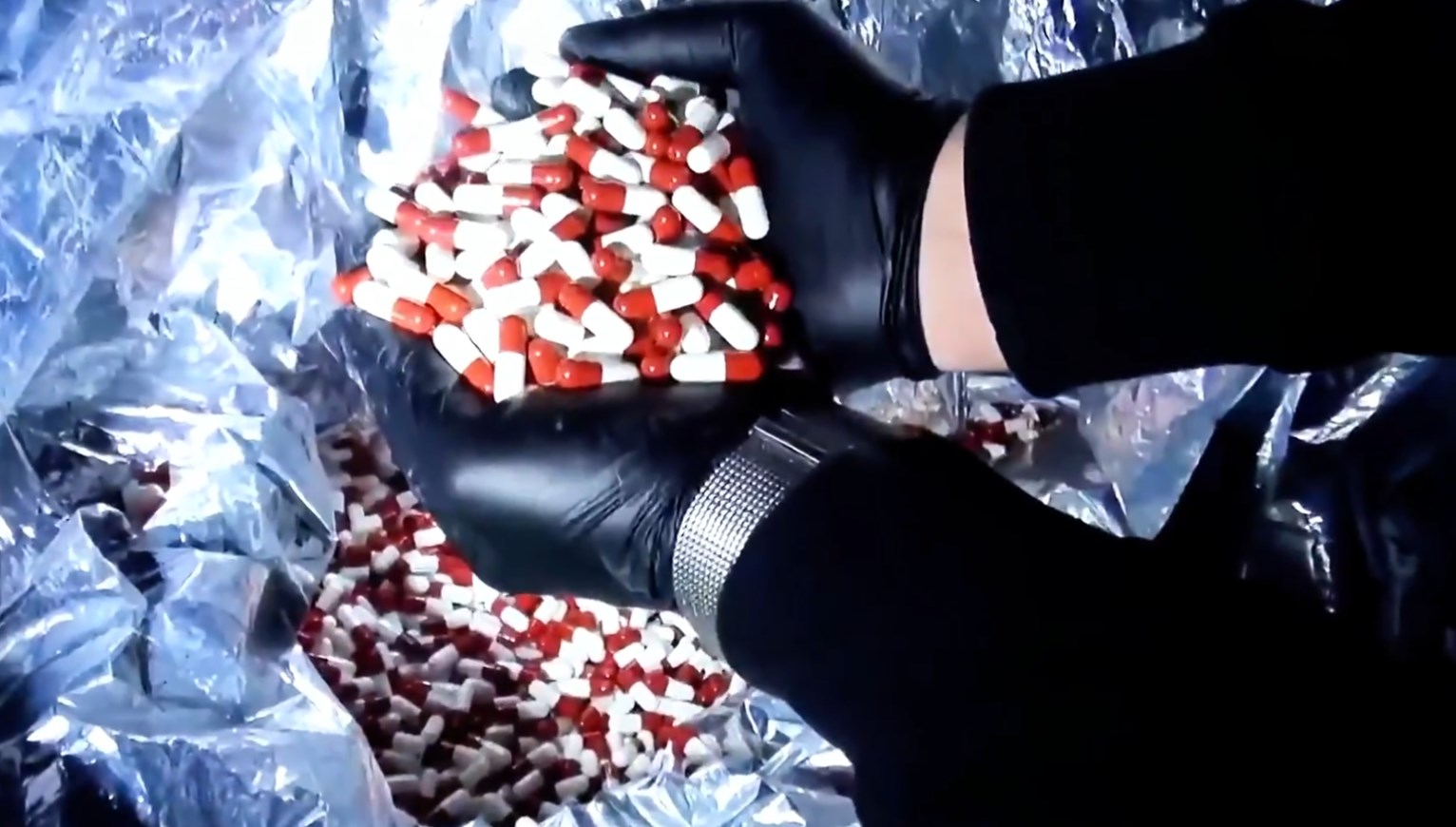 istanbulda uyusturucu operasyonu7 milyon 150 bin adet uyusturucu hap ele gecirildi