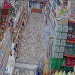 istanbuldaki 62lik deprem ani guvenlik kameralarinda YbVEgAbY