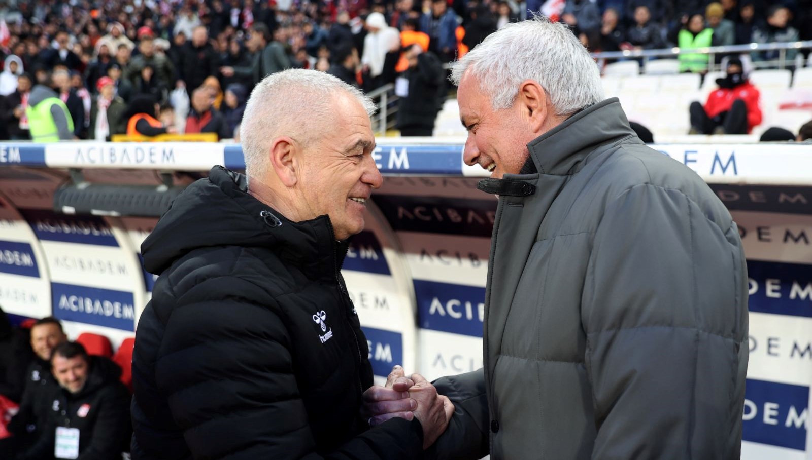 İstek Çalımbay, Fenerbahçe maçı sonrası esti gürledi: "Öyle bir şey yok, kabul etmiyorum" 71 istek calimbay fenerbahce maci sonrasi esti gurledi oyle bir sey yok kabul etmiyorum XIREe6kB