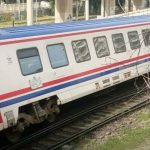 izmirde bakimdan donen treninin vagonu raydan cikti GvcSBSSK