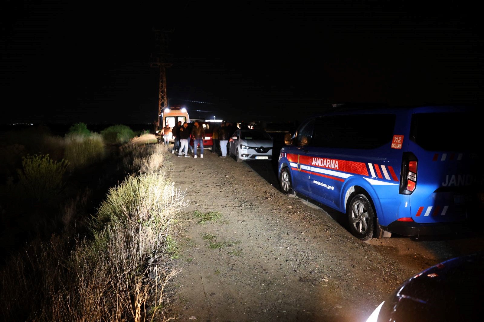 jandarma ve dalgiclar bolgedekayip ismail turkiye ermenistan hududunda araniyor BGB94g74