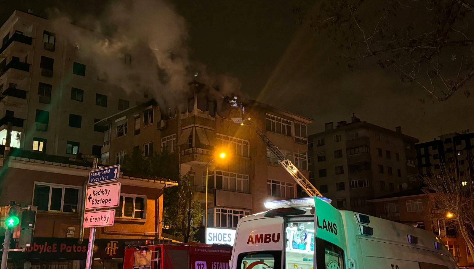 kadikoyde apartman dairesinde yangin slMpNYTI