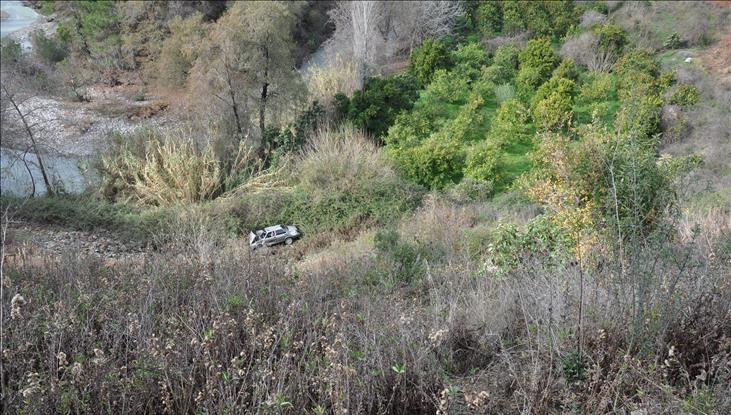 Kahramanmaraş'ta Dehşet: Uçuruma Yuvarlanan Araç Faciasında Kan Donduran Bilânço 71 kahramanmarasta arac ucuruma yuvarlandi 1 meyyit 3 yarali DCe3Mz3b