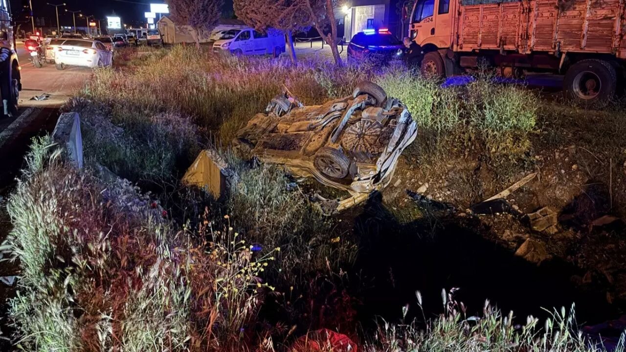 kahramanmarasta takla atan otomobilde feci son N8D2UynB