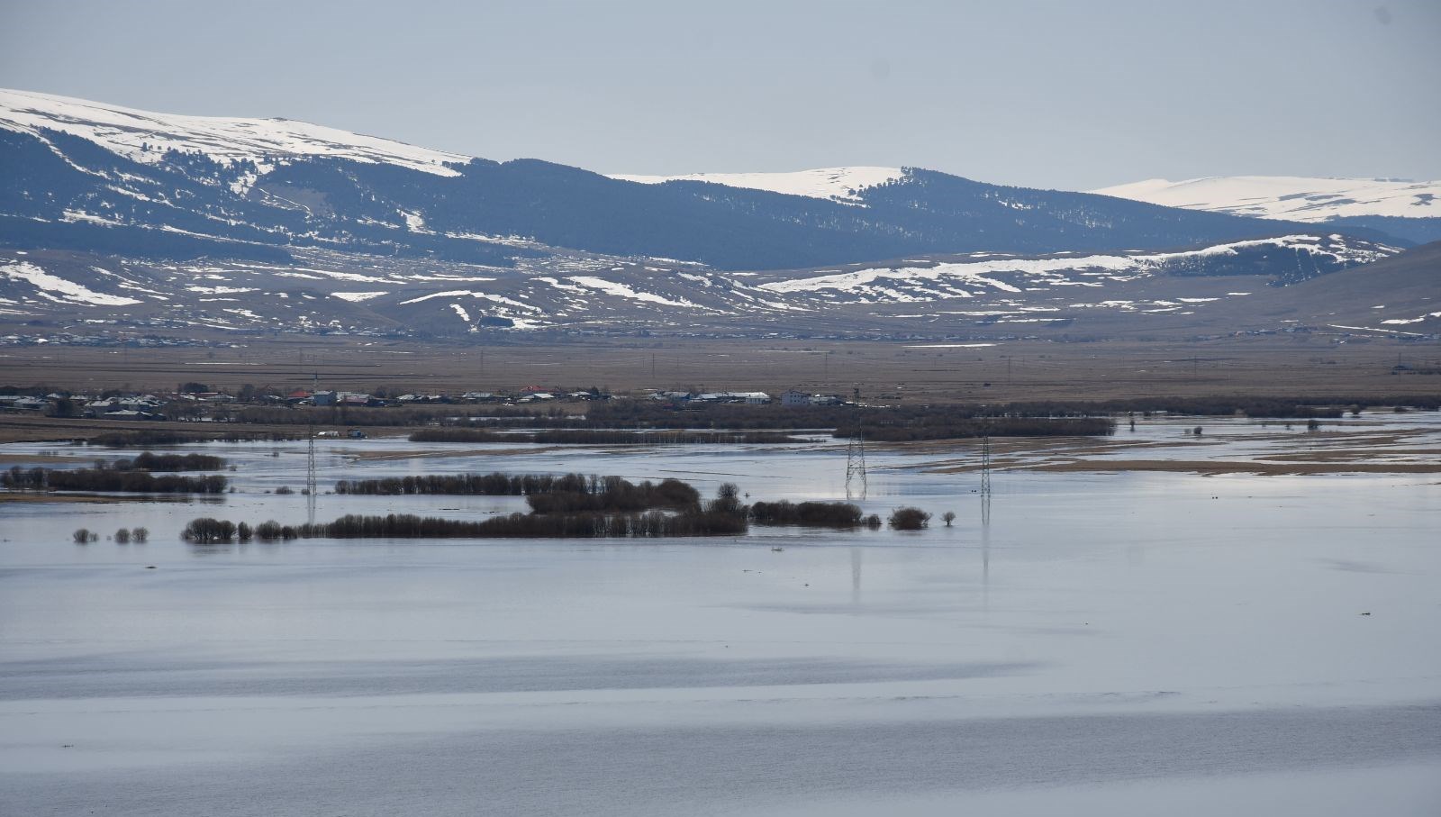 karlar eridi kura irmagi tasti ardahan ovasi gole dondu u638KCZA