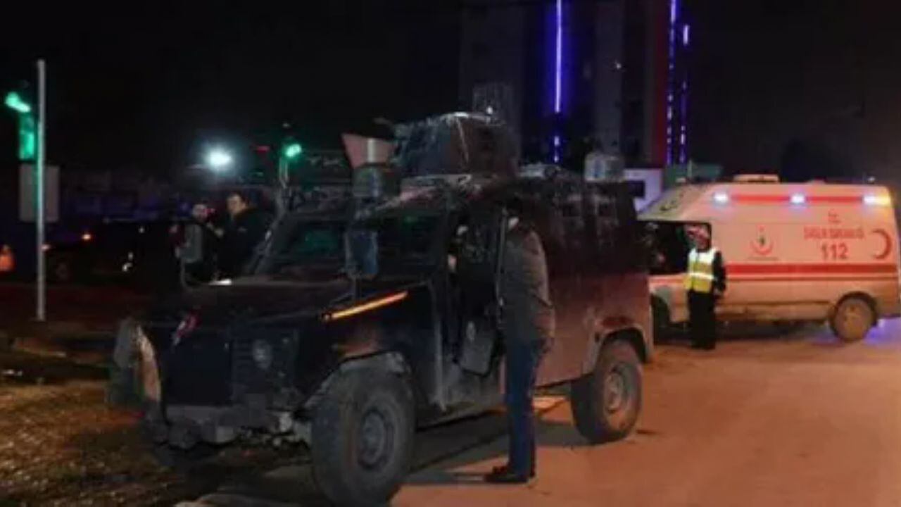 karsta dehset ani polis araciyla kafa kafaya carpisti uEGuY1XL