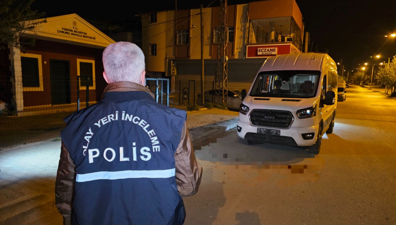 kebapci servisinde vahset arkadasini boynundan bicakladi j714luuX