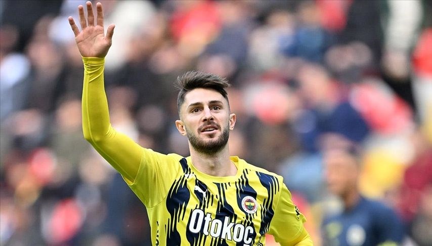 Kerem ve Orkun'un akabinde Benfica'ya üçüncü Türk futbolcu: Fenerbahçe'nin kapısını çalacaklar 71 kerem ve orkunun akabinde benficaya ucuncu turk futbolcu fenerbahcenin kapisini calacaklar gaeyA63s