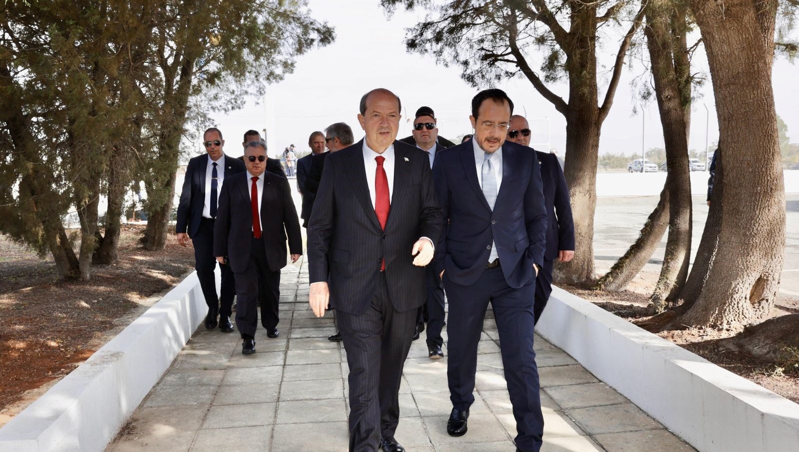 kibris baskanlari orta bolgede gorustu JWE6GDl1