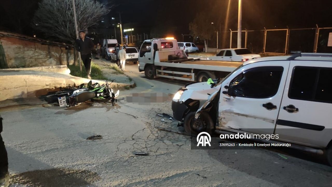 kirikkalede hafif ticari aracla motosiklet carpisti 1 olu P9hQePL9