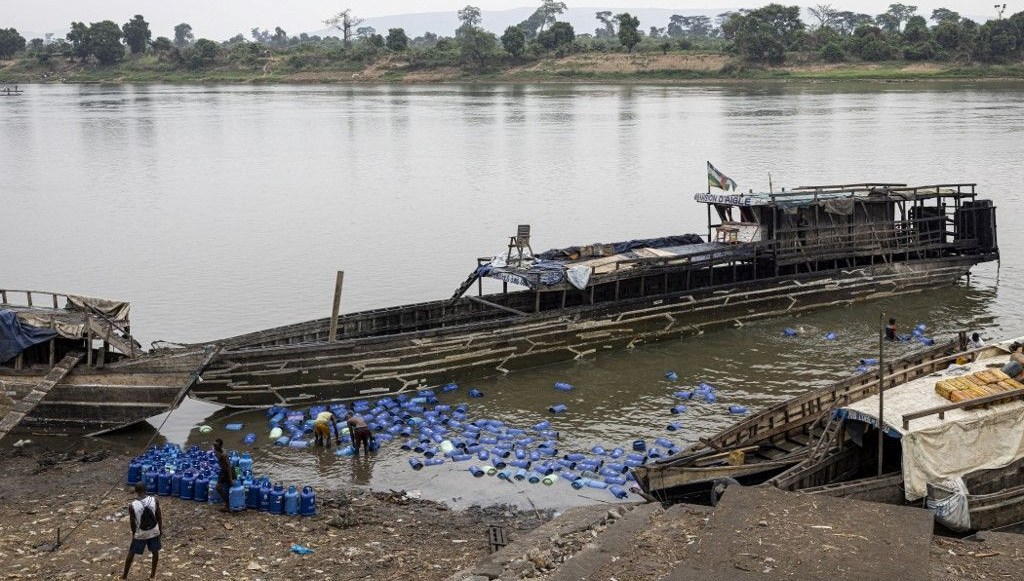 Kongo Irmağı'nda tekne alabora oldu: 50 meyyit 71 kongo irmaginda tekne alabora oldu 50 meyyit N5aY4KtY