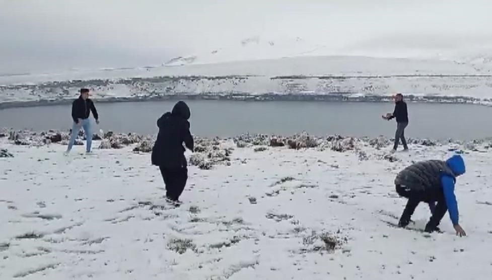 konyada nisan ayinda kar surprizi sbzr7HSw