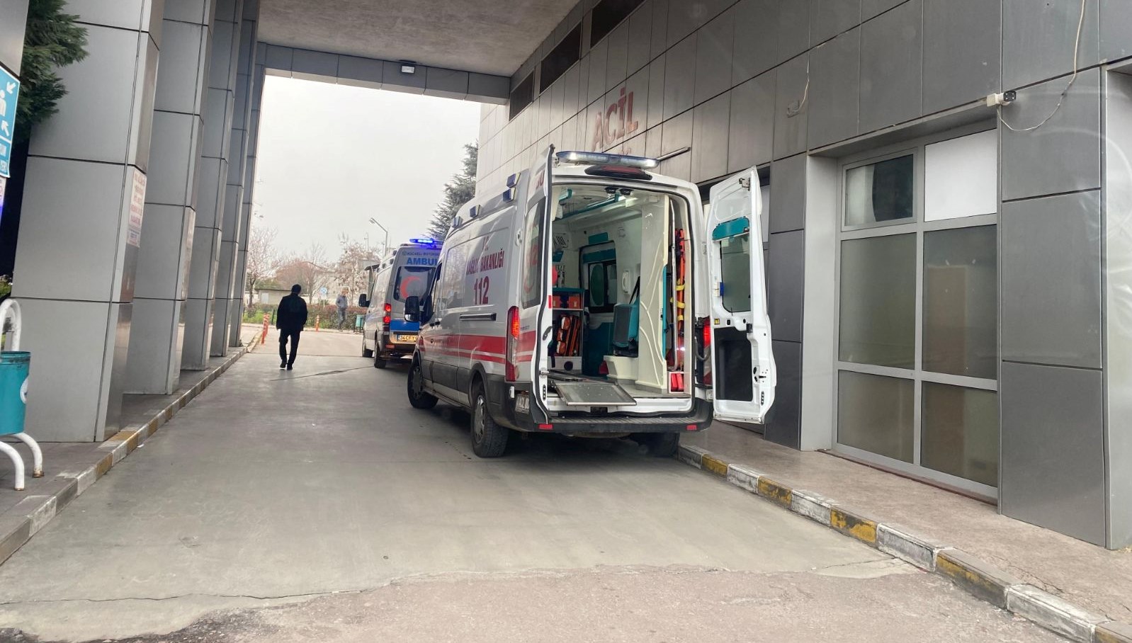 korfezde52 kisi tavuk donerden zehirlendi dd6HyjkN