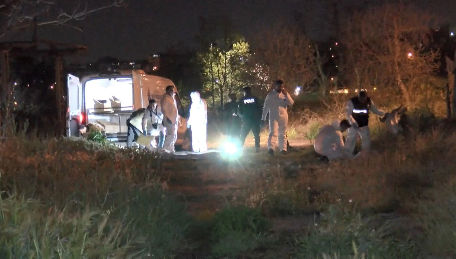 kucukcekmecede bos toprakta ceset bulundu ulKSNcHV